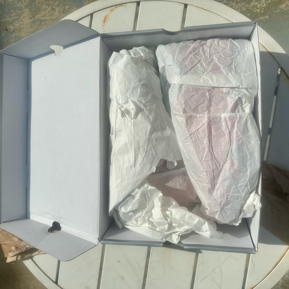 Jordan Athletic Shoes in White Box